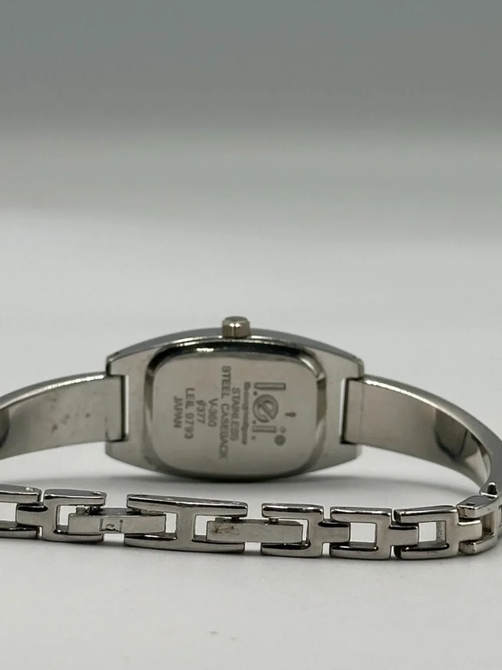 3/$30 L.E.I. Watch Women Silver Tone Barrel Case Rhinestone Accents 7